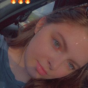 Meet your Posher, Katelyn